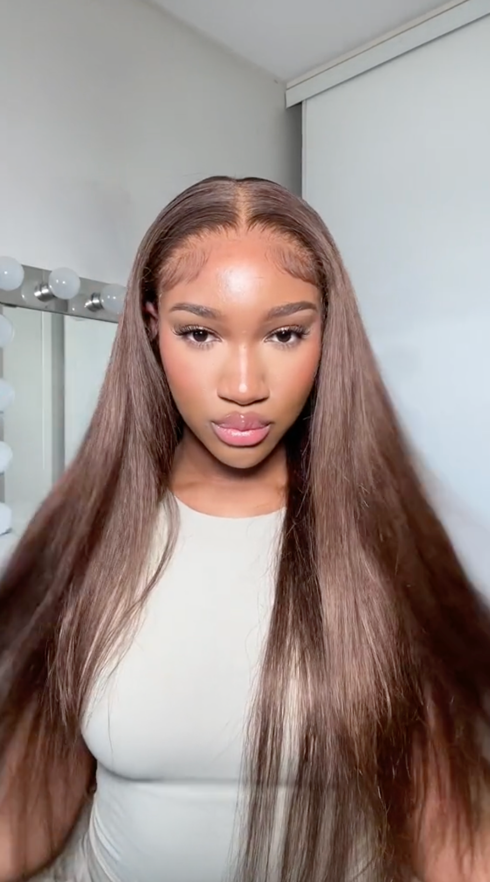 Perruque 13x4 Virgin Hair Lisse (Châtain)  / Wig Virgin Hair Straight (Chestnut/Brown Color) - [Nayah Classique]